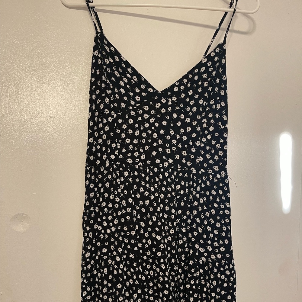 Garage size large spring/summer dress worn twice. In great shape